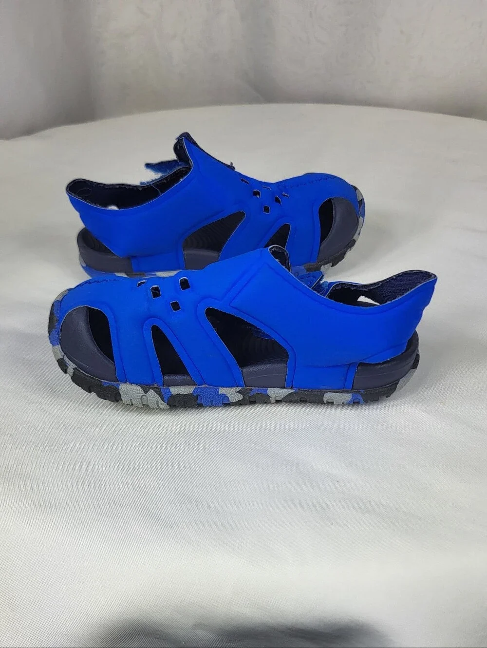 Wonder Nation Blue Camouflage-Trim Toddler Bump Toe Sandals Sz 5/6